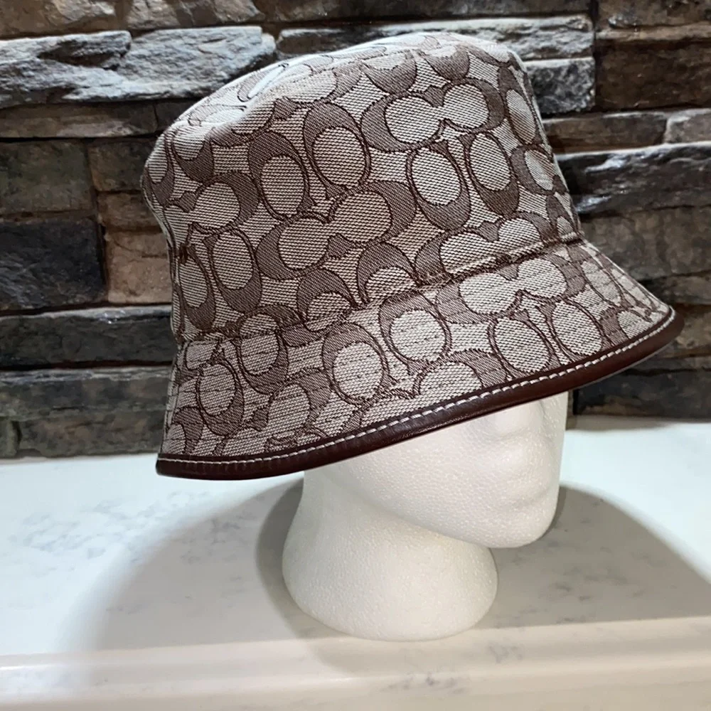Coach signature jacquard